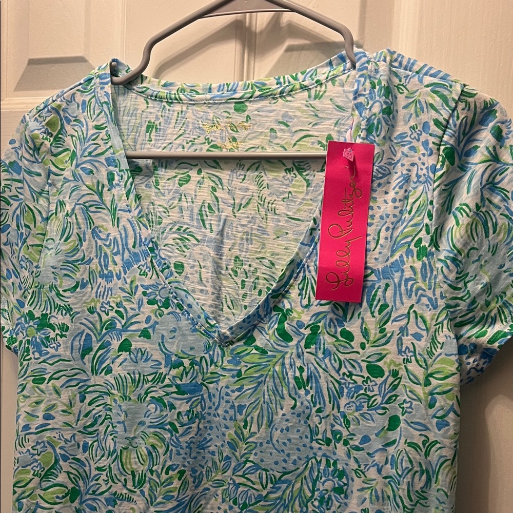 Lilly Pulitzer Tropical Blue and Green V-Neck Tee